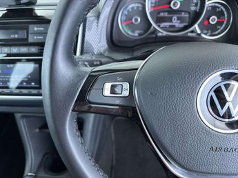 VOLKSWAGEN UP! e-up! 5dr