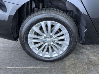 MG 5 MG5 Exclusive EV 5dr