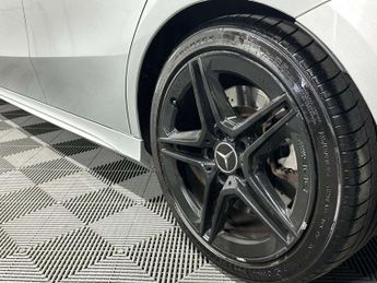MERCEDES-BENZ A-CLASS 2.0 AMG A 35 4Matic Premium Auto 4WD 5dr
