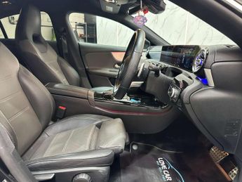 MERCEDES-BENZ CLA 2.0 CLA 220 AMG Line Premium Auto 4dr