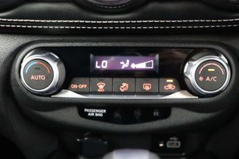 Nissan Juke 1.0 DIG-T N-Connecta SUV 5dr Petrol DCT Auto Euro 6 (s/s) (114 p