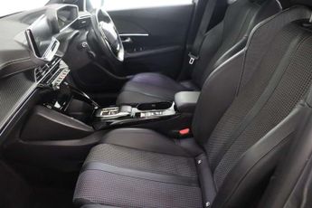 Peugeot E-2008 50kWh GT SUV 5dr Electric Auto (7kW Charger) (136 ps)