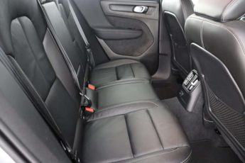 Volvo XC40 1.5h T5 Recharge 10.7kWh Ultimate Bright SUV 5dr Petrol Plug-in 
