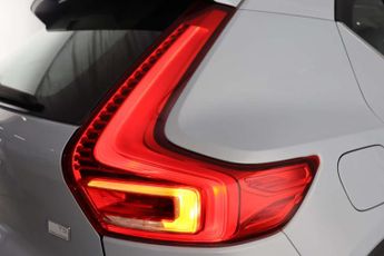 Volvo XC40 1.5h T5 Recharge 10.7kWh Ultimate Bright SUV 5dr Petrol Plug-in 