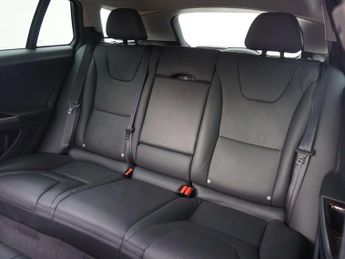 Volvo V60 3.0 T6 SE Lux Geartronic AWD 5dr
