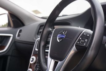Volvo V60 3.0 T6 SE Lux Geartronic AWD 5dr