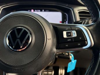 VOLKSWAGEN T-ROC 1.5 T-Roc R-Line TSi Evo Semi-Auto 5dr