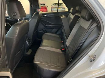 VOLKSWAGEN T-ROC 1.5 T-Roc R-Line TSi Evo Semi-Auto 5dr