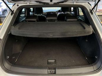VOLKSWAGEN T-ROC 1.5 T-Roc R-Line TSi Evo Semi-Auto 5dr