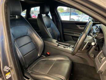 JAGUAR XF 2.0 XF R-Sport D Auto 4dr