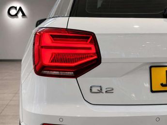 Audi Q2 1.6 TDI 30 S line SUV 5dr Diesel S Tronic Euro 6 (s/s) (116 ps)