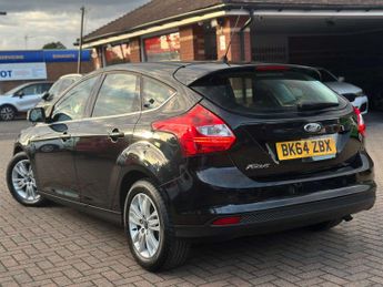 FORD FOCUS 1.6 Focus Titanium Navigator Auto 5dr