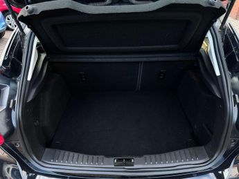 FORD FOCUS 1.6 Focus Titanium Navigator Auto 5dr