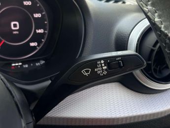 AUDI Q2 1.5 Q2 Sport 35 TFSI Semi-Auto 5dr