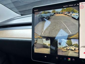 TESLA MODEL 3 Model 3 Long Range AWD 4WD 4dr
