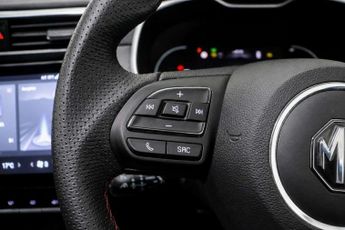 MG MG ZS 51.1kWh Trophy Connect SUV 5dr Electric Auto (176 ps)