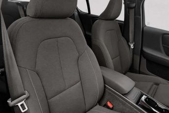 VOLVO C40 Recharge 69kWh Core SUV 5dr Electric Auto (231 ps)