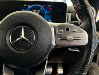 MERCEDES-BENZ CLA 2.0 CLA 220 AMG Line Auto 4dr
