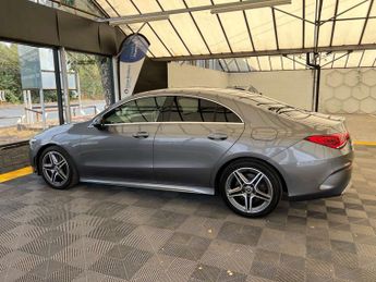 MERCEDES-BENZ CLA 2.0 CLA 220 AMG Line Auto 4dr