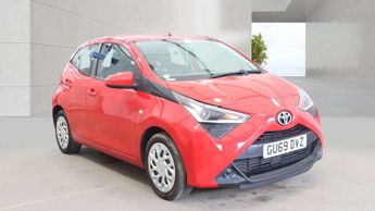 Toyota AYGO 1.0 Aygo X-Play VVT-i 5dr