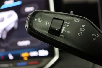 Volkswagen Tiguan 1.5 TSI eHybrid 19.7kWh R-Line SUV 5dr Petrol Plug-in Hybrid DSG