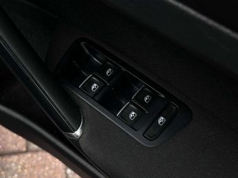 VOLKSWAGEN GOLF 2.0 Golf GTi Semi-Auto 5dr