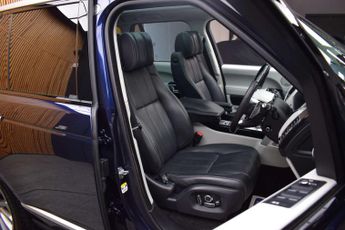 Land Rover RANGE ROVER 3.0 Range Rover Autobiography TDV6 Auto 4WD 5dr