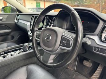 Volvo V60 2.0 B3 MHEV Momentum Estate 5dr Petrol Hybrid Auto Euro 6 (s/s) 