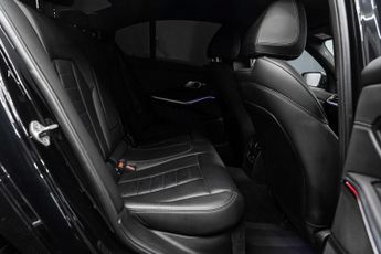 BMW 3 SERIES 2.0 330i M Sport Auto 4dr