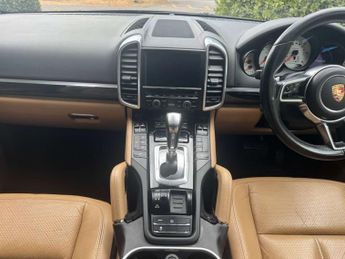 Porsche CAYENNE 3.0 Cayenne V6 D Tiptronic S 4WD 5dr