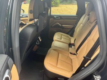Porsche CAYENNE 3.0 Cayenne V6 D Tiptronic S 4WD 5dr