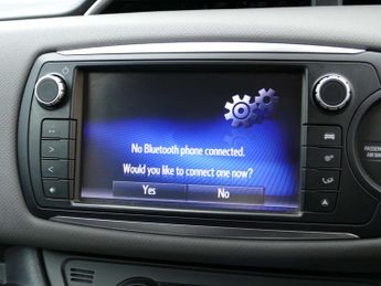 TOYOTA YARIS 1.5 Yaris Icon TSS Hybrid VVT-i CVT 5dr