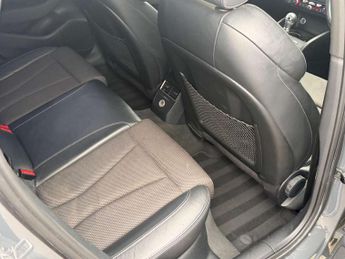 Audi A3 1.5 A3 Sportback 35 TFSI S Line Semi-Auto 5dr