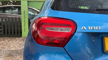MERCEDES-BENZ A CLASS 1.6 A180 SE Hatchback 5dr Petrol 7G-DCT Euro 6 (s/s) (122 ps)