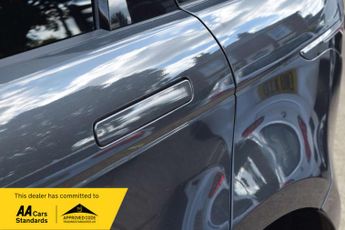 LAND ROVER RANGE ROVER EVOQUE 2.0 Range Rover Evoque R-Dynamic SE D Auto 4WD 5dr