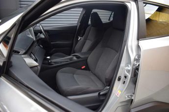 Toyota C-HR 1.2 C-HR Icon CVT 5dr