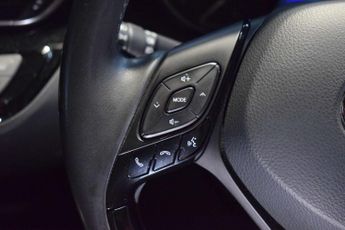 Toyota C-HR 1.2 C-HR Icon CVT 5dr