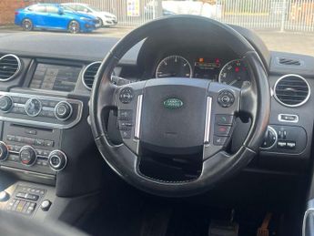 Land Rover DISCOVERY 4 3.0 SD V6 XS SUV 5dr Diesel Auto 4WD Euro 5 (255 bhp) AA INSPECT