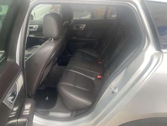 Jaguar XF 2.2d Luxury Sportbrake 5dr Diesel Auto Euro 5 (s/s) (163 ps)