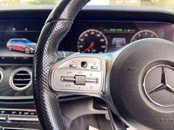 MERCEDES-BENZ E-CLASS 2.0 E 300 AMG Line de Auto 5dr
