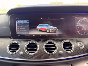 MERCEDES-BENZ E-CLASS 2.0 E 300 AMG Line de Auto 5dr