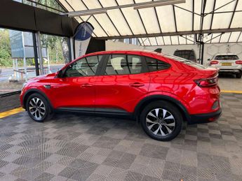 RENAULT ARKANA 1.6 Arkana Iconic E-Tech HEV Auto 5dr