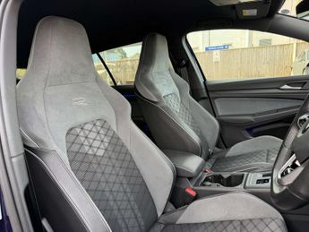 VOLKSWAGEN GOLF 2.0 Golf R-Line TDI Semi-Auto 5dr