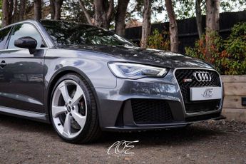 Audi RS 3 2.5 RS 3 Sportback Nav Quattro Semi-Auto 4WD 5dr