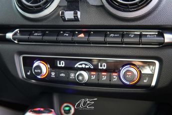 Audi RS 3 2.5 RS 3 Sportback Nav Quattro Semi-Auto 4WD 5dr