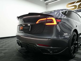 Tesla Model 3 Model 3 Long Range AWD 4WD 4dr