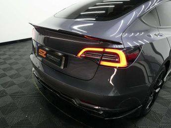 Tesla Model 3 Model 3 Long Range AWD 4WD 4dr