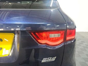 JAGUAR F-PACE 2.0 F-PACE Portfolio AWD D Auto 4WD 5dr