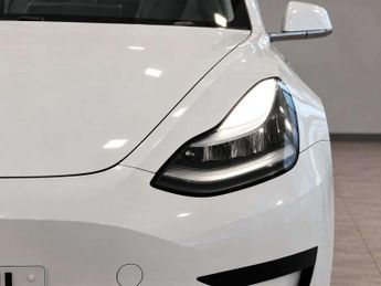 Tesla Model 3 Standard Range Plus Saloon 4dr Electric Auto RWD (241 bhp)
