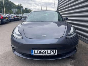 TESLA MODEL 3 Model 3 Standard Range + 4dr